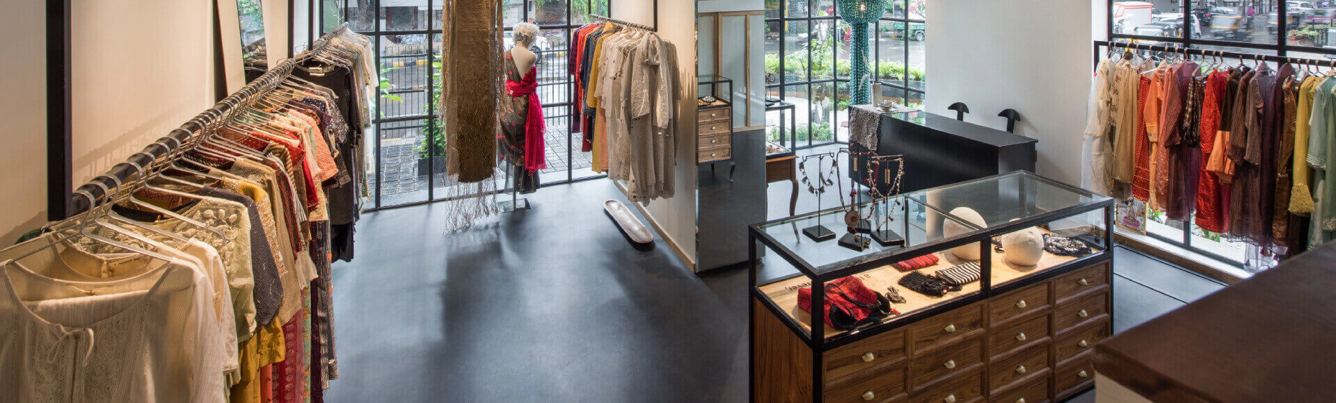 store-banner